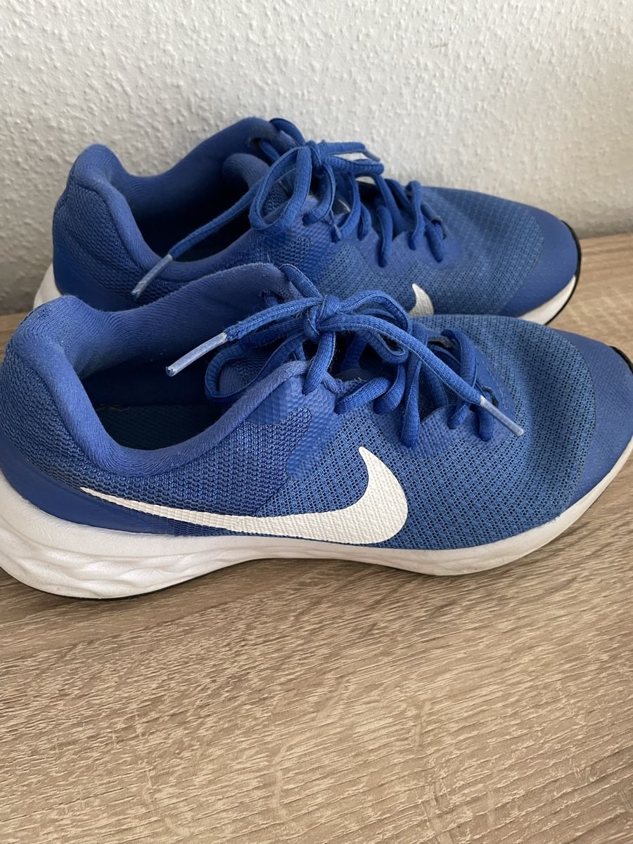 Nike Scarpe per ragazzi: Schuhe Grösse 35.5 – Usato da Bern venduto da calana80 1