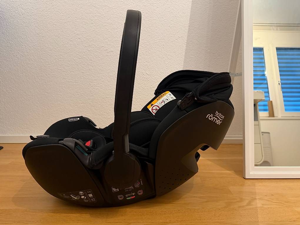 Seggiolini per auto: Britax Römer Baby-Safe Pro Babyschale - Unfallfrei – Usato da St. Gallen venduto da verkaufensg 2