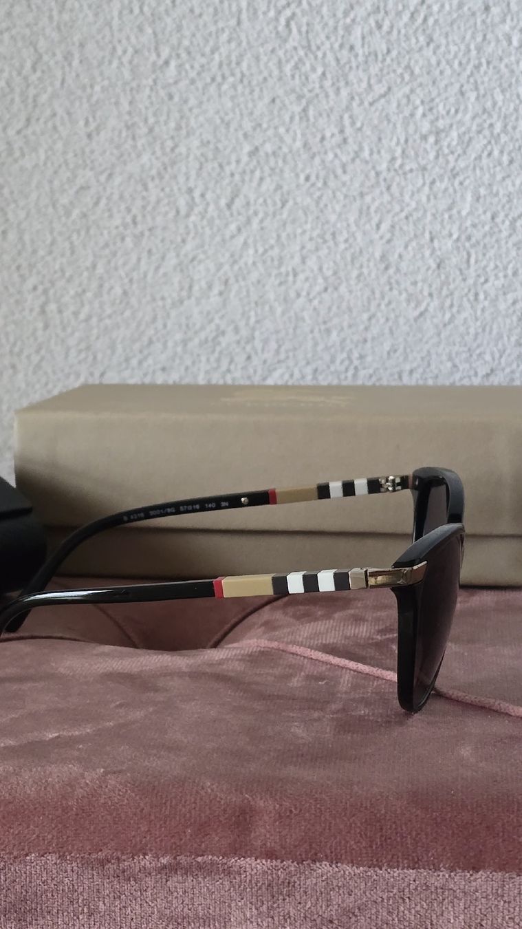 Burberry Occhiali & Lenti: Burberry Sonnenbrille – Nuovo (secondo la descrizione) da Rümlang venduto da ilc_vm5p 6