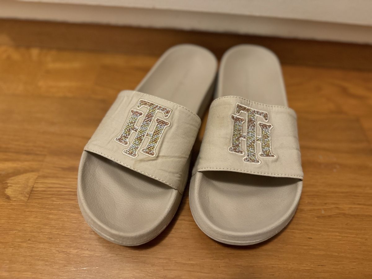 Tommy Hilfiger Damenschuhe: Tommy Hilfiger Sandalen Grösse 38. – Gebraucht aus Adliswil von StephanieAnnina 7