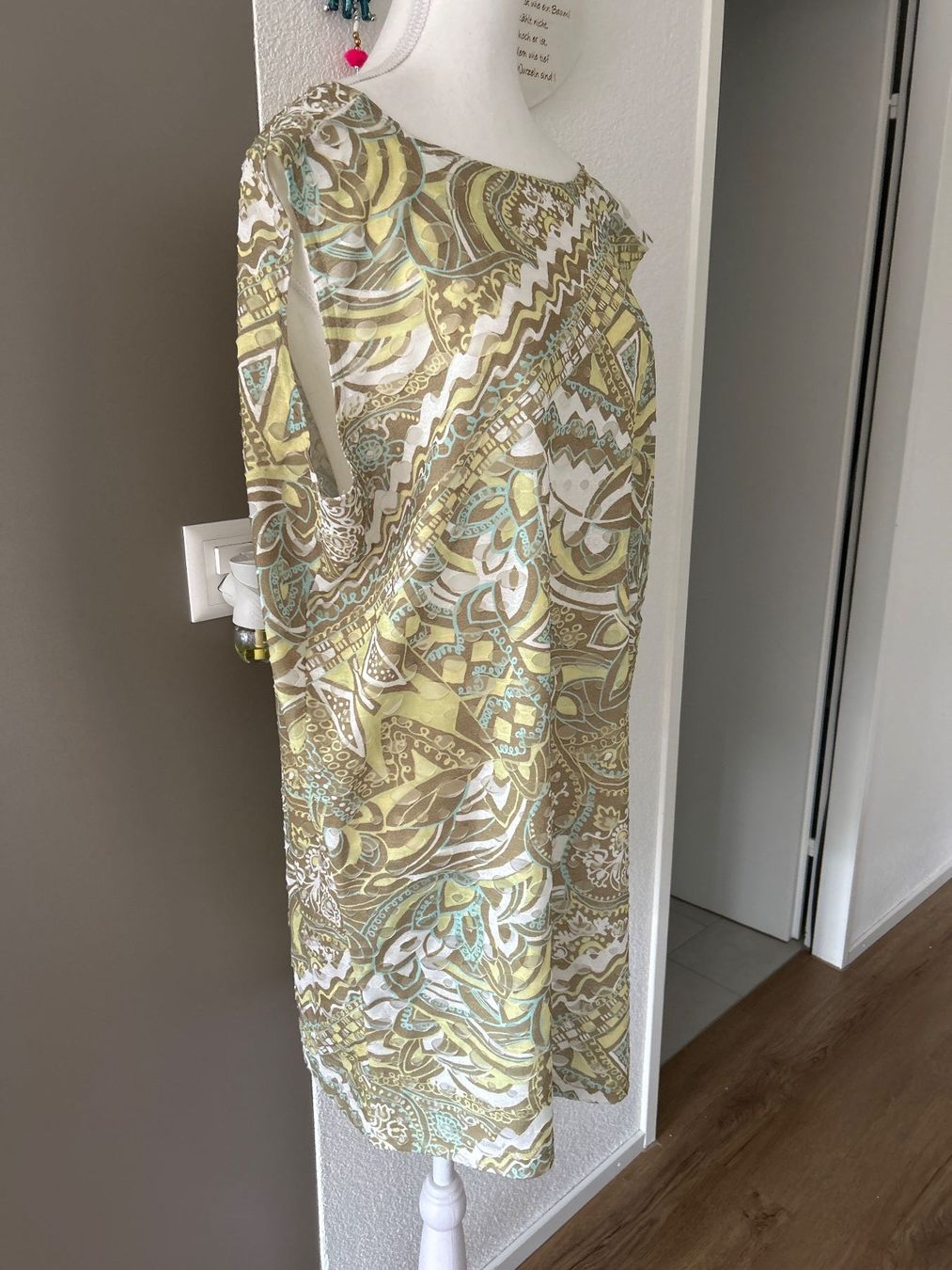 Top: Buntes Top  IZU Schweiz 100% Handarbeit – Usato da Brunnen venduto da Nala2929 1