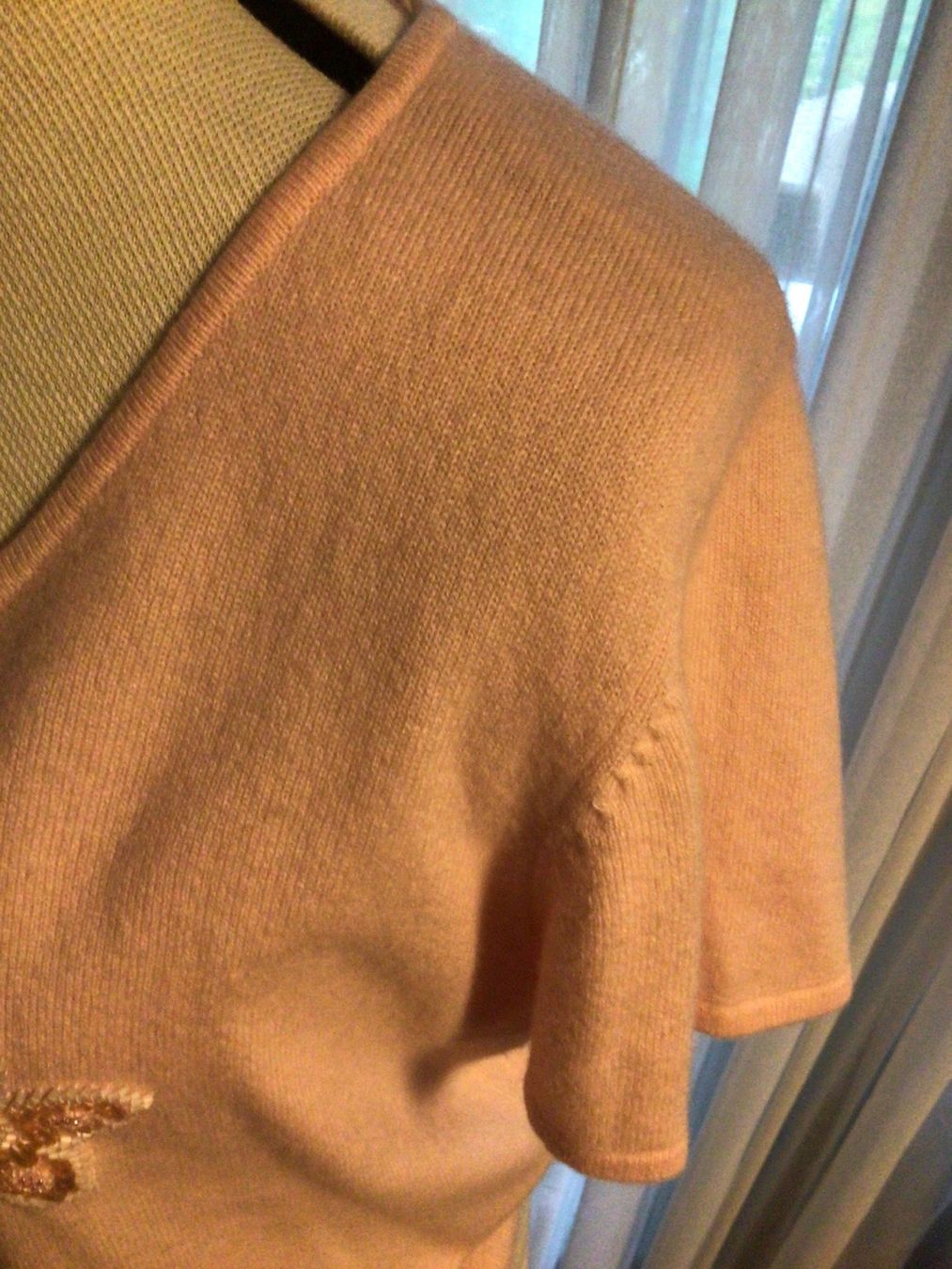 Madeleine Top: 100 % Kaschmir Cashmere Top Madeleine – Usato da Riedikon venduto da Winter21. 4
