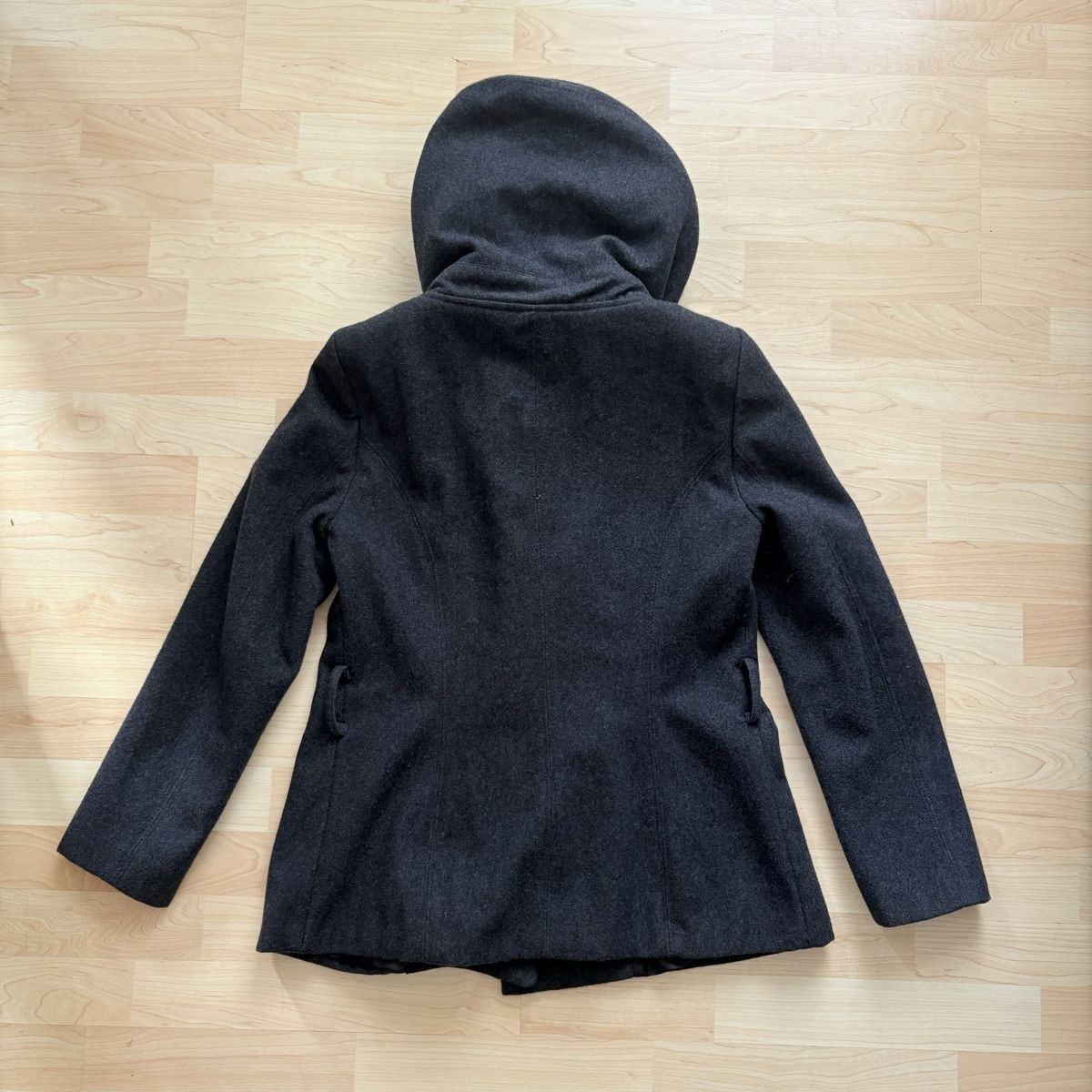 Zara Manteaux: Manteau gris – Neuf (Voir description) à Moudon par TigerrrEye 2