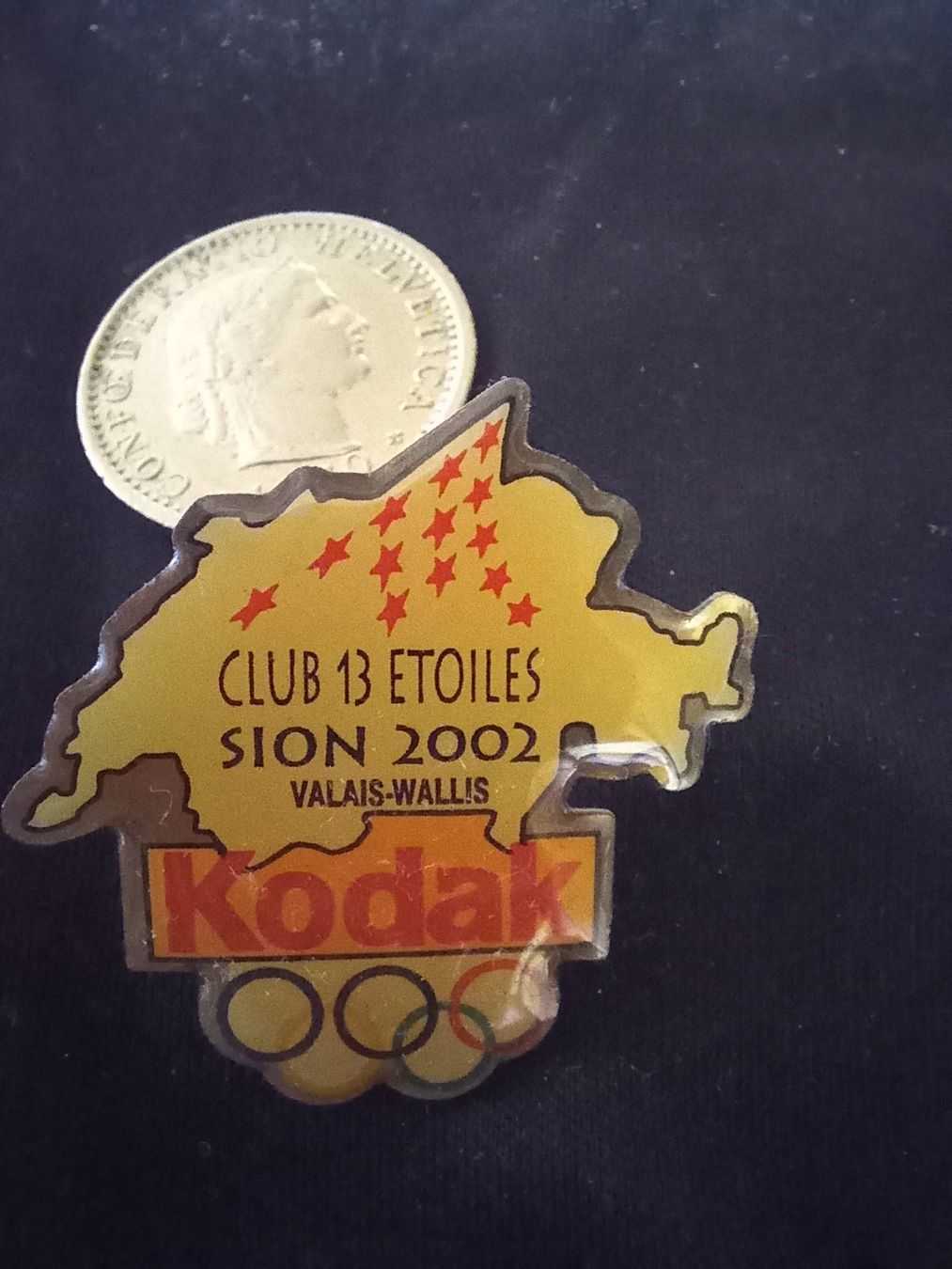 Kodak Placchette & Badge: Pin "KODAK" Etoilles 13 – Usato da Achseten venduto da Wenggi