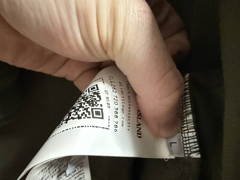 Giacche: stone Island Jacke grün – Usato da Zürich venduto da Divi64 3