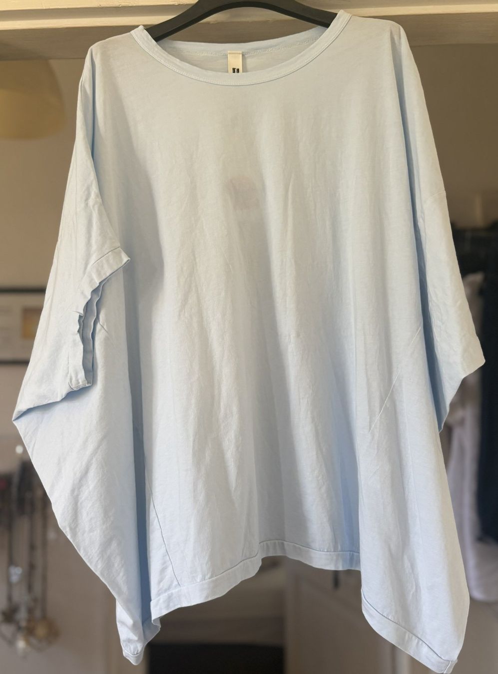 T-shirts: T-SHIRT OVERSIZE EN COTON!! M – Neuf avec emballage d'origine à Locarno par NicoNion