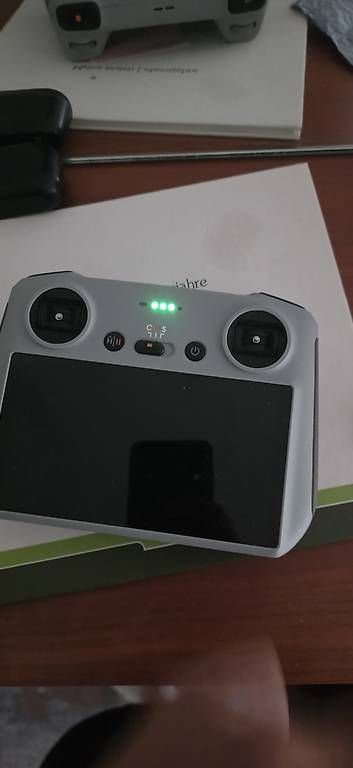 Modellismo RC: Dji Mini 3 Pro mit Controller – Usato da Kriens venduto da jos_6drn