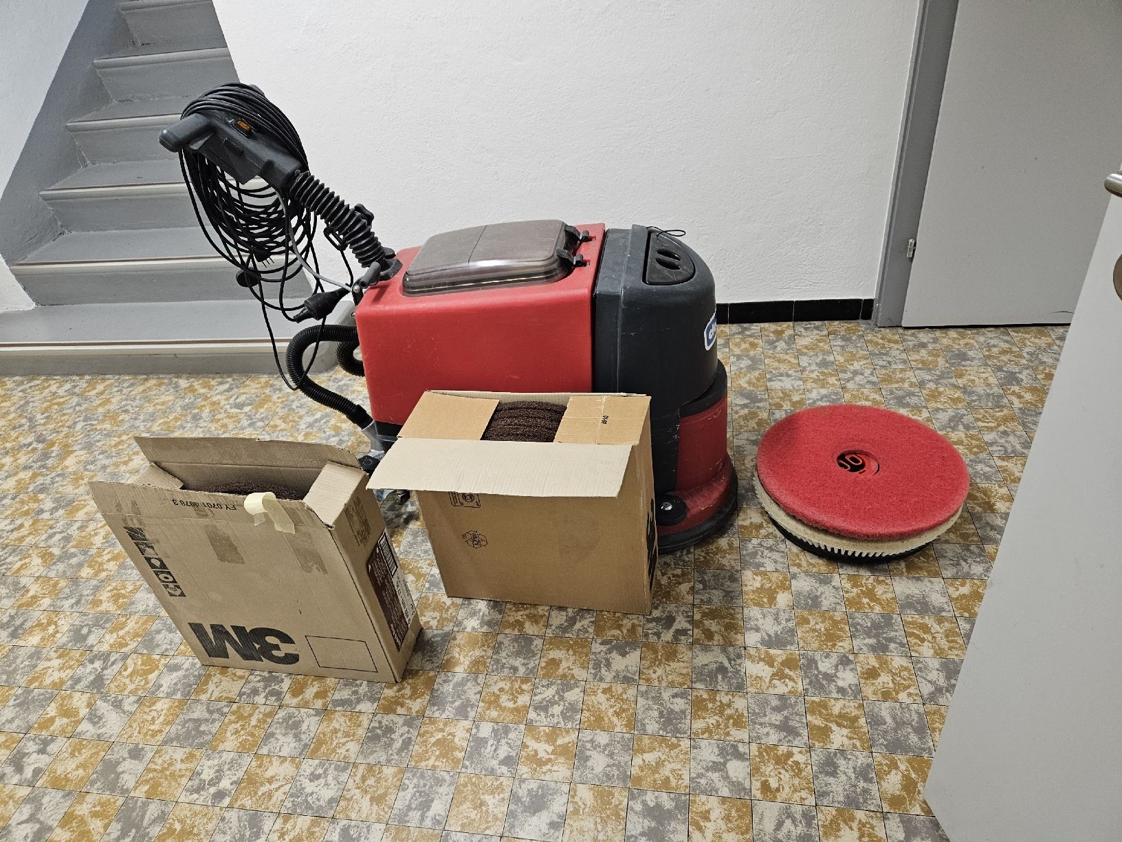 Cleanfix Alle Maschinen: Scheuersaugmaschine Cleanfix RA 431E – Gebraucht aus Wünnewil von blechlefreak 2