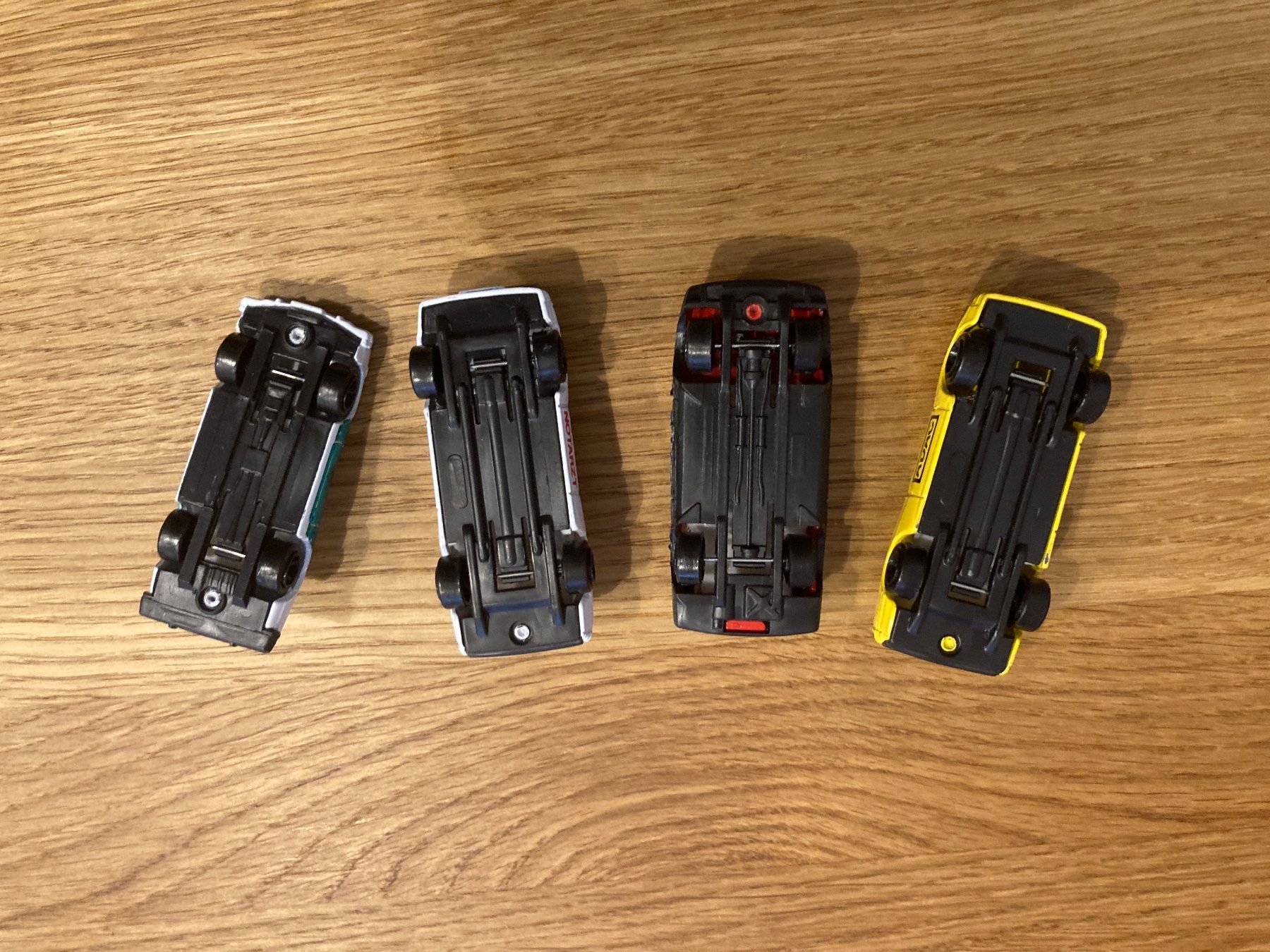 Modellini d'auto: 4 Modellautos – Usato da Winterthur venduto da Quilterin 1