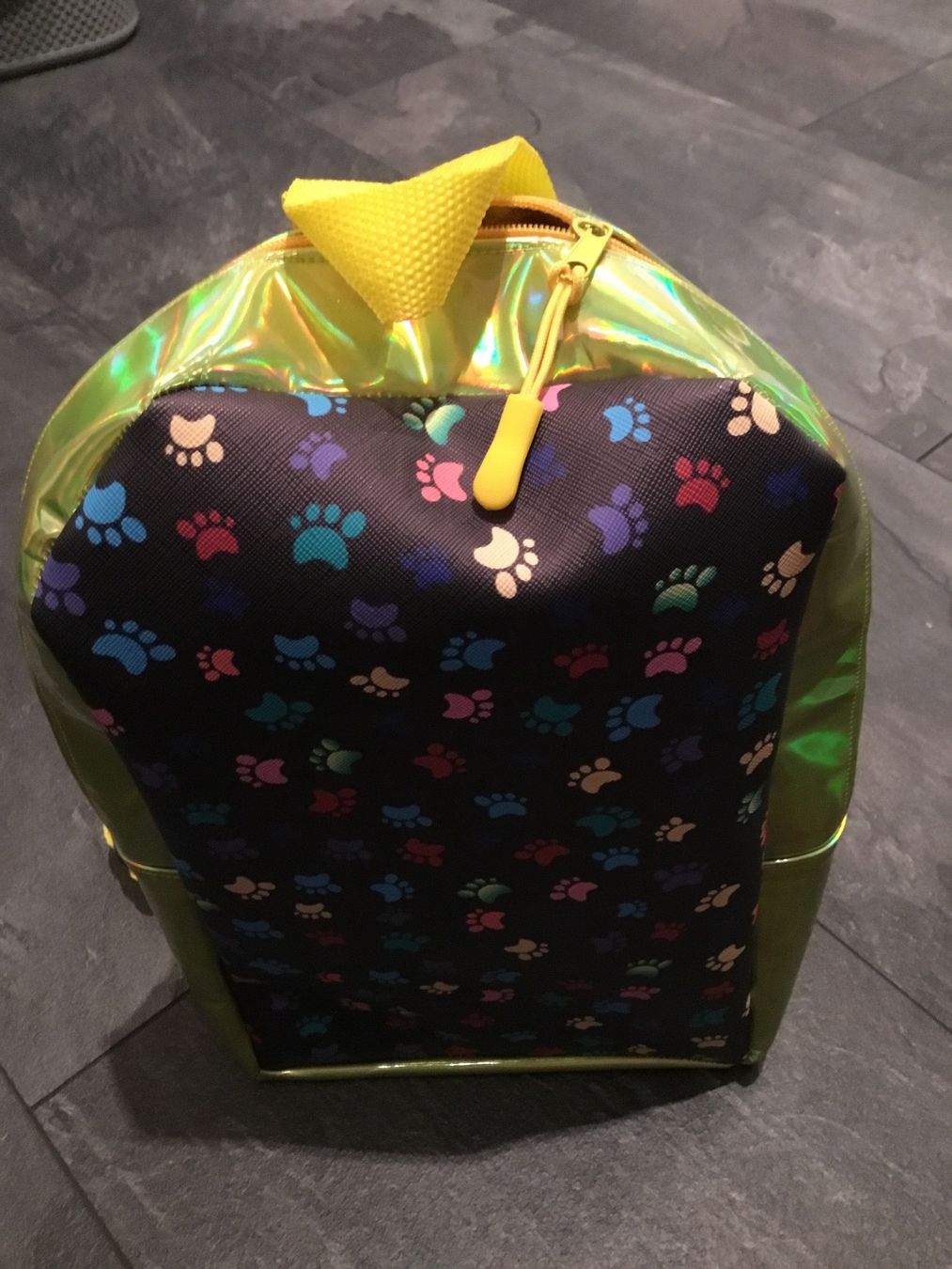 Taschen für Damen: Toller Kinderrucksack 30x20x10 Kunstleder – Neu (gemäss Beschreibung) aus Schaffhausen von grogga