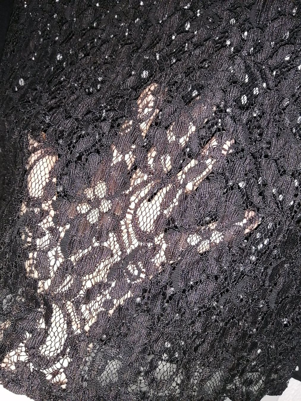 Guess Maglioni & Felpe: Leichter Pullover Guess size S/M – Usato da Buchrain venduto da nat_pl5p 4