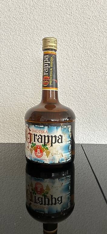 Bevande alcoliche: Grappa  – Usato da Stans venduto da Fourcats