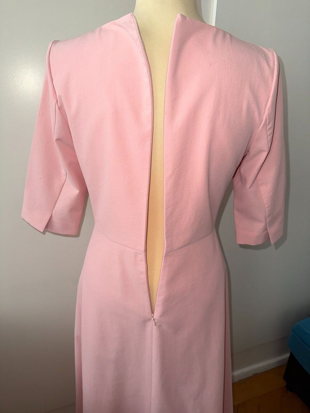 Kleider: Robe de soirée/ robe d'occasion/ robe élégante – Neu (gemäss Beschreibung) aus Le Locle von tchanatakoua 4