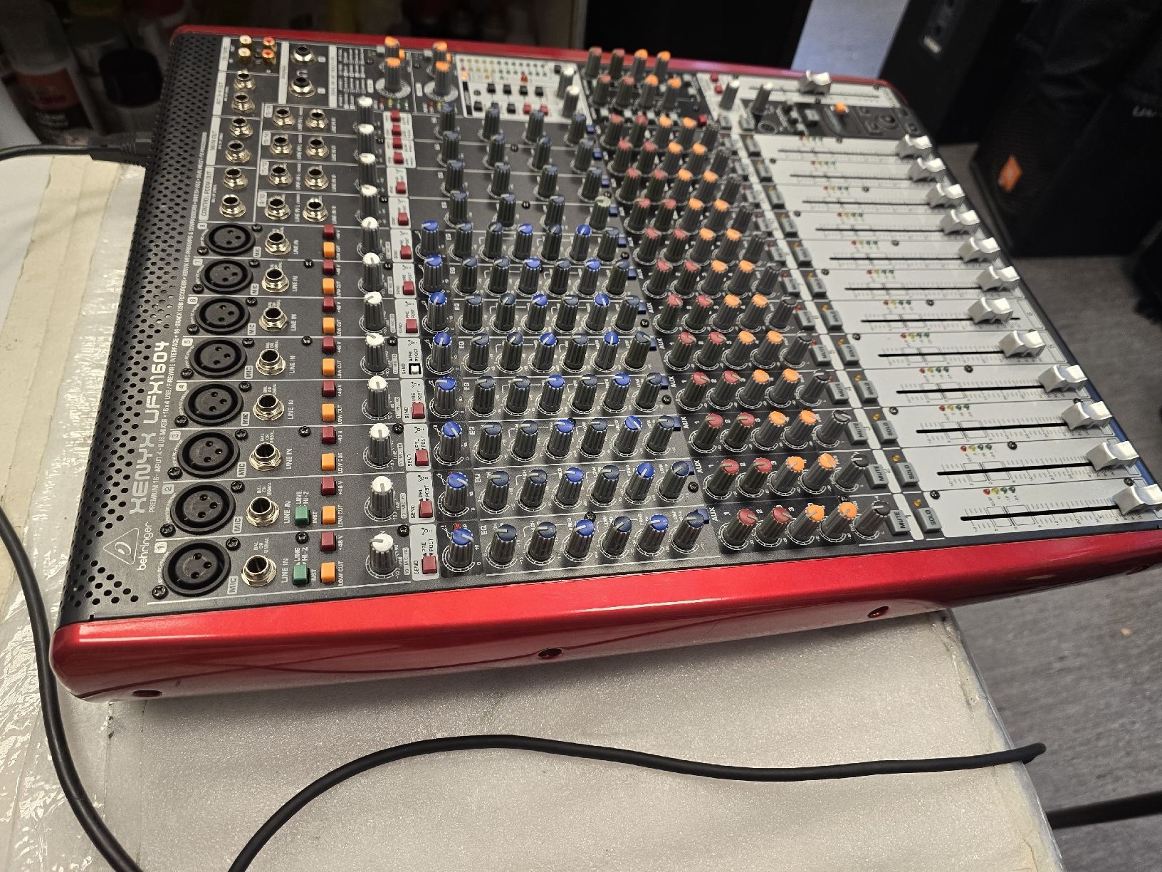 Behringer Mischpulte: Behringer XENYX UFX1604 Mit 2 Separate Effekte – Gebraucht aus Zürich von Roy-Events-Zurich 5