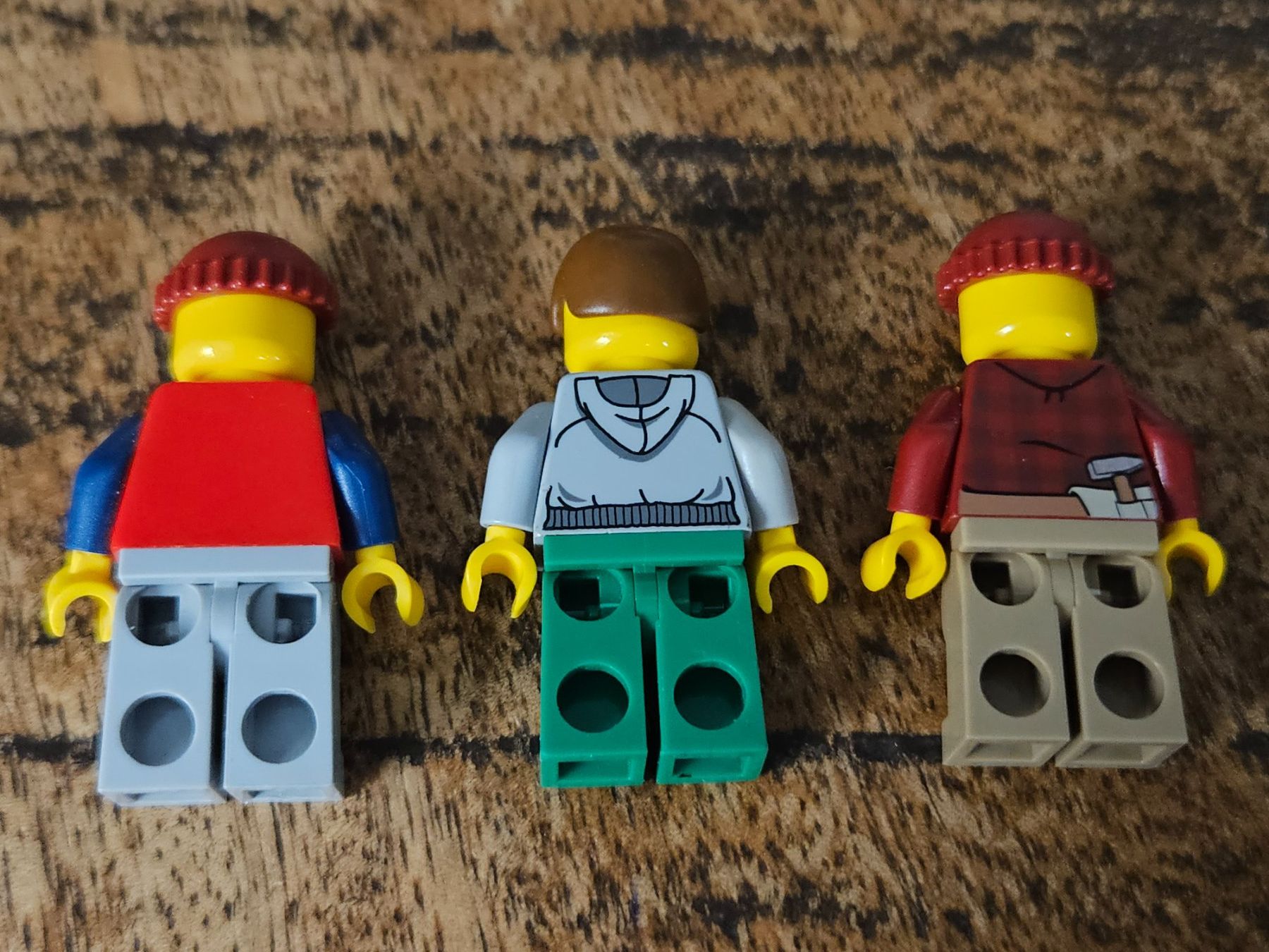Lego Kit di costruzioni: lego lot de 3 figurines – Usato da Confignon venduto da Ecrofigs 1