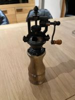 Neue, handgefertigte Vintage Pfeffermühle