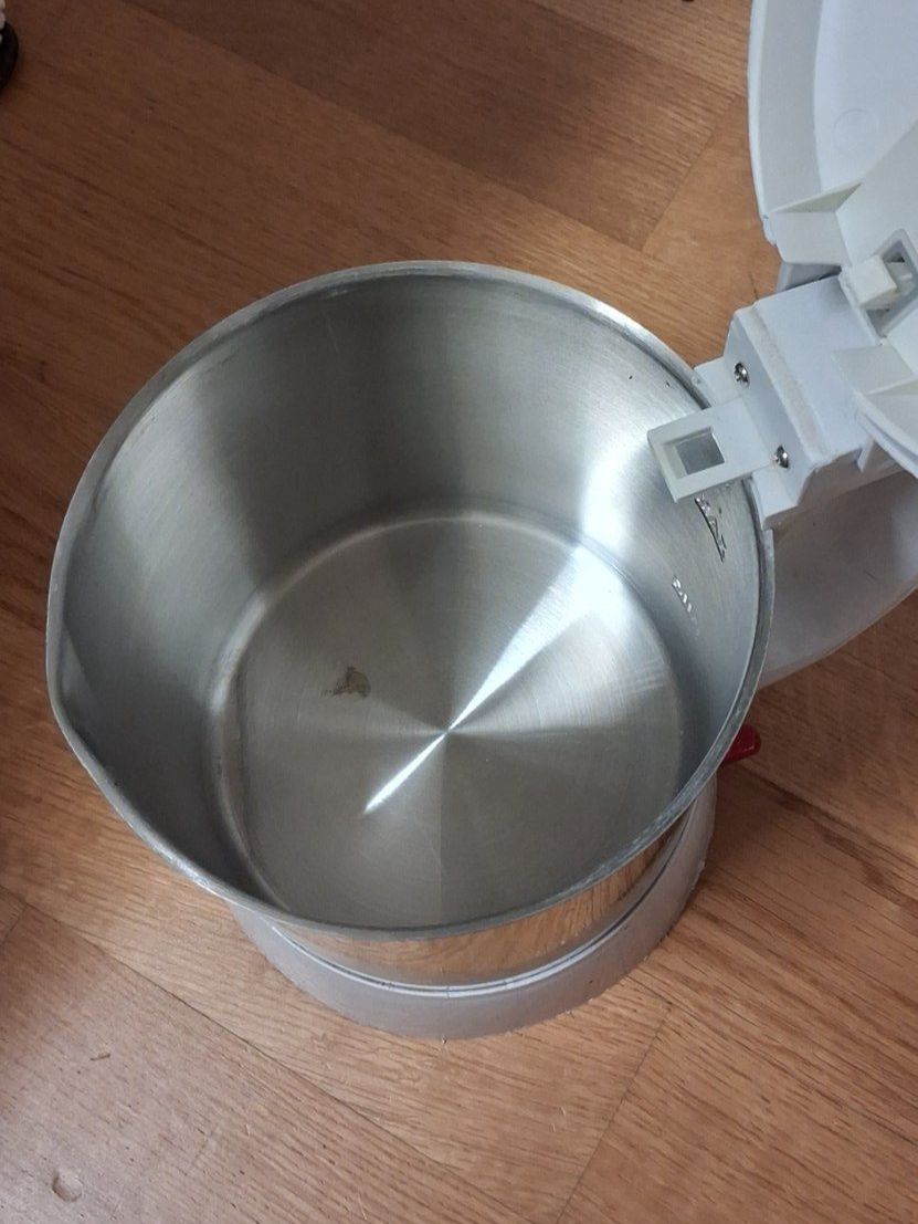 Wasserkocher: Wasserkocher 2000W – Gebraucht aus Bern von KavIndustries 1