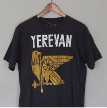 Ara the Rat Yerevan T-Shirt - L