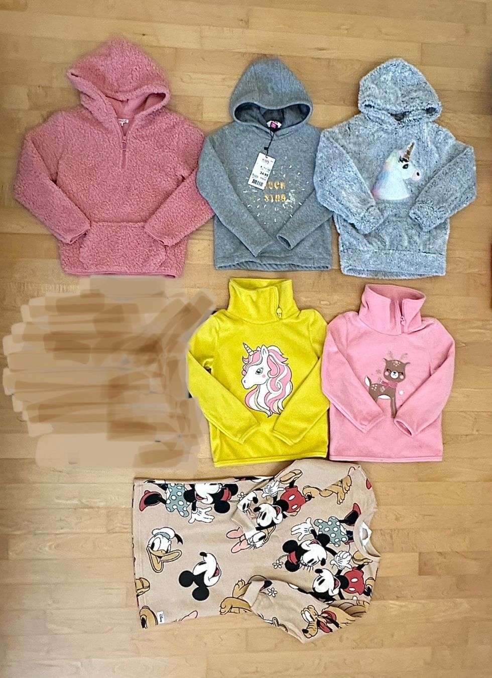 Lotti & Set di vestiti: Kleiderpaket Gr.122/128 – Usato da Oensingen venduto da dorian07 7