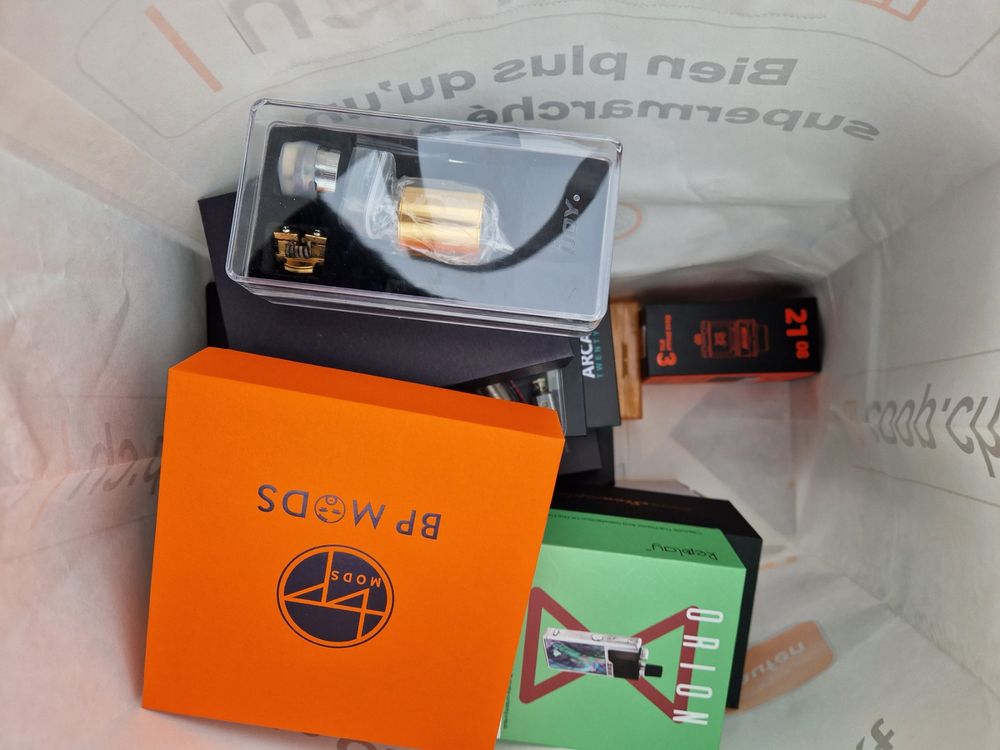 Vapes Verdampfer Ezigaretten grosse Sammlung alles dabei Kaufen auf