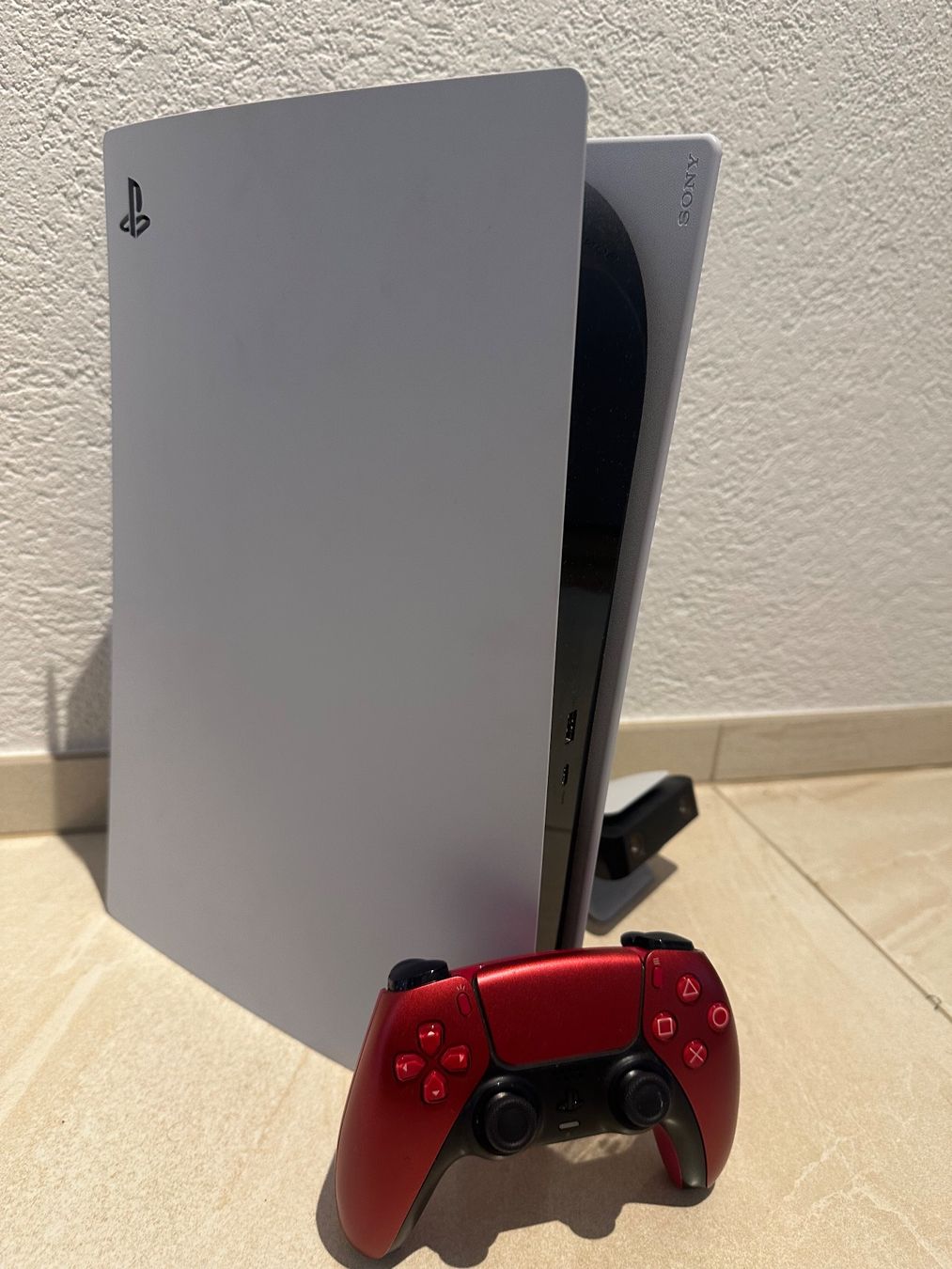 Sony Console: Sony PlayStation 5 Disk Konsole mit Controller und Kamera – Usato da Mellingen venduto da olg_s56b