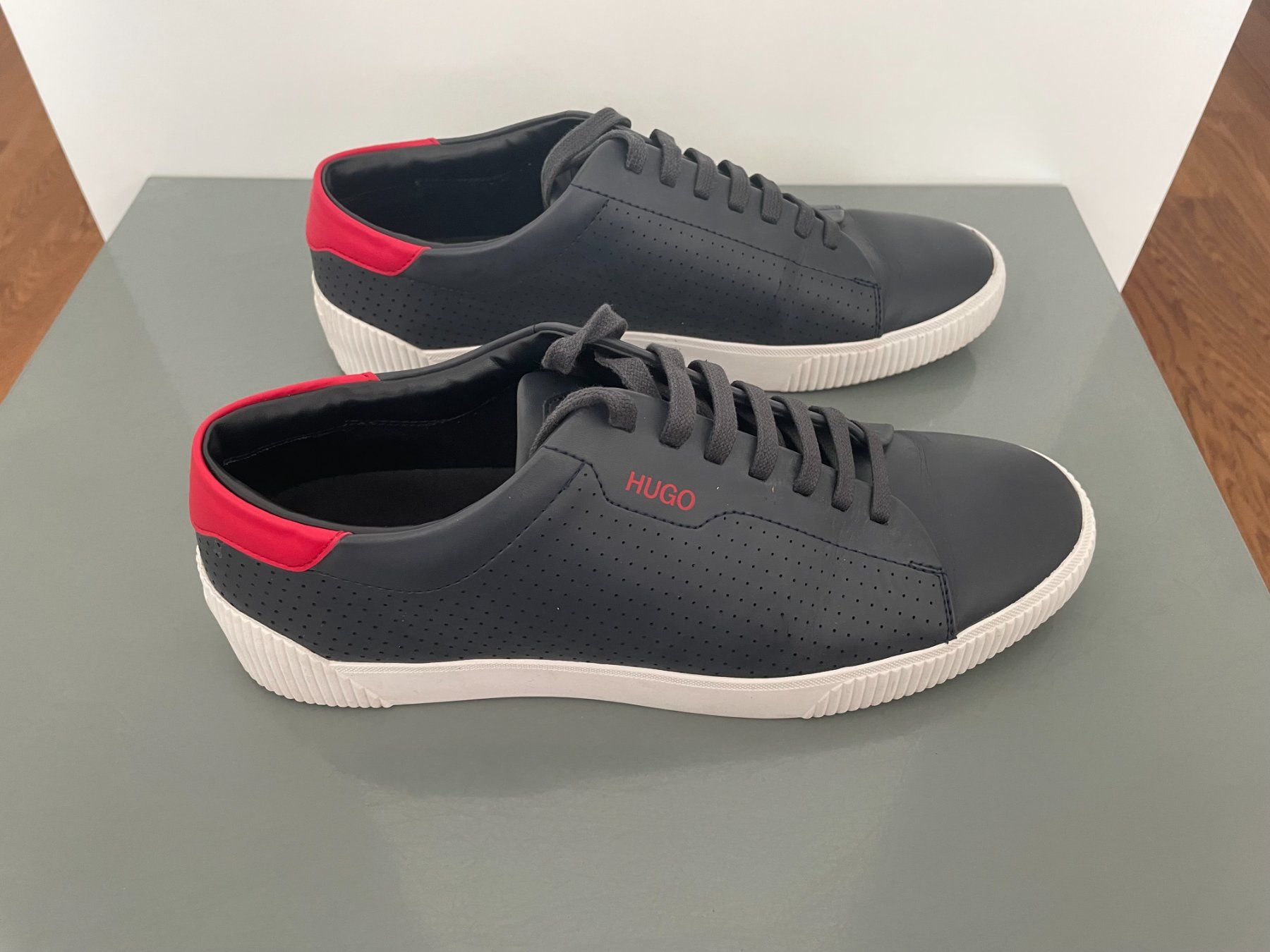 Hugo Boss Chaussures hommes: Hugo Boss Zero_Tenn_nals Trainers Dark Blue EU42 – D'occasion à Zürich par ger_p6mz 3