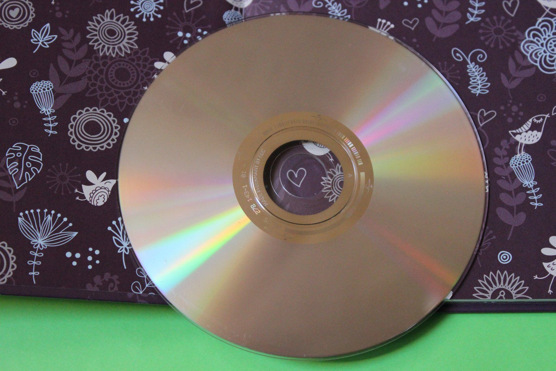 CDs: TINA TURNER - CHILDREN BEYOND CD 2011 – Gebraucht aus Tübach von JamesStone 4