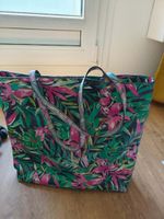 Tropical Print Tote Bag: Perfect for Summer Adventures!