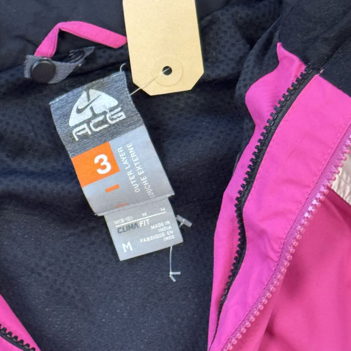 Nike Giacche: Nike ACG Functional Jacket, size M Windjacke Vintage wasser – Usato da St. Gallen venduto da sourced_limited 2