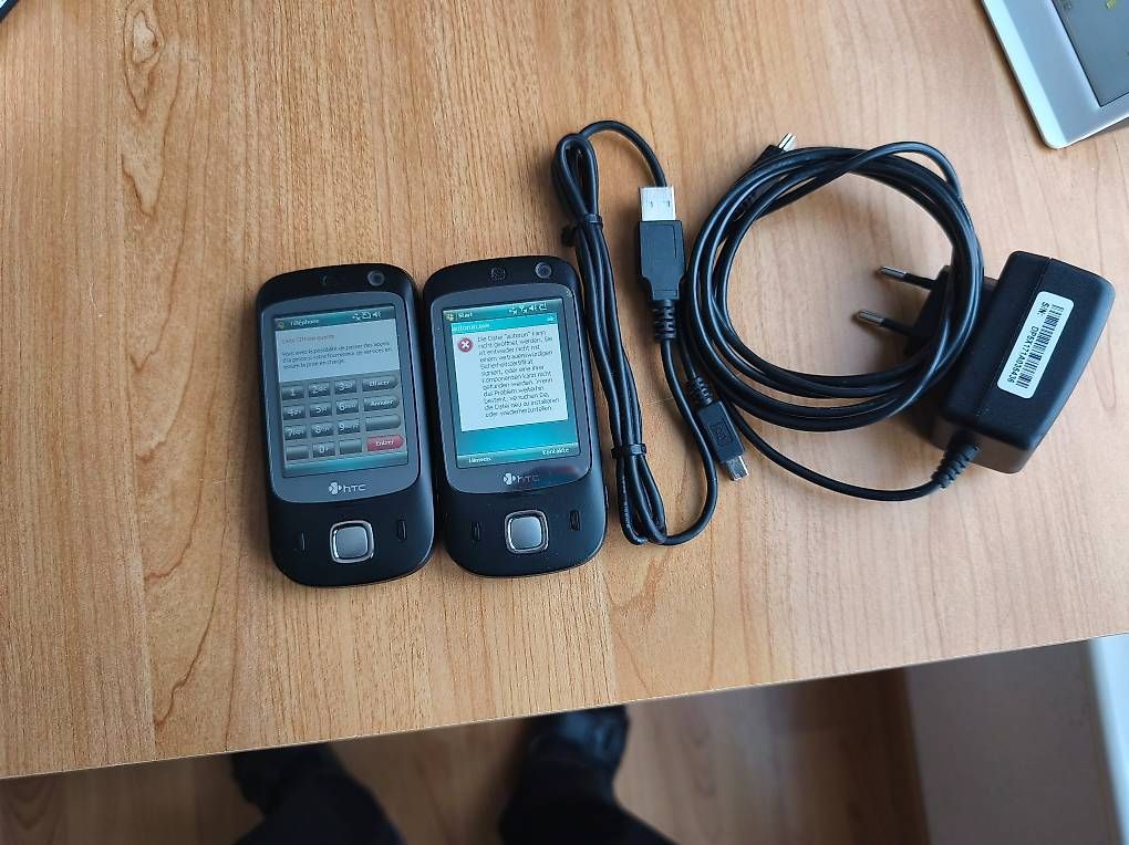 HTC Handys / Smartphones: Portables HTC – Gebraucht aus Peseux von Tigre53