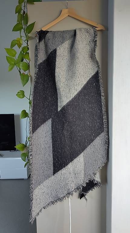 Foulards, Tücher & Schals: H&M Schal grau – Gebraucht aus Solothurn von Claudiaf11 1