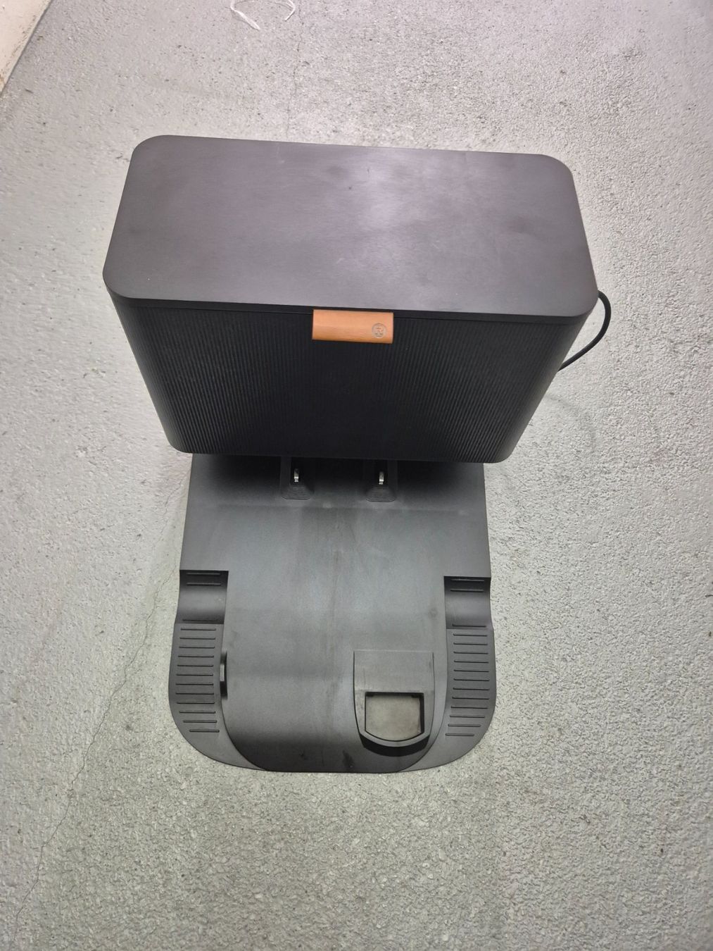 Irobot Caricabatterie: Staubsauger Roboter Ladestation Irobot Roomba – Usato da Domat Ems venduto da tchnesa