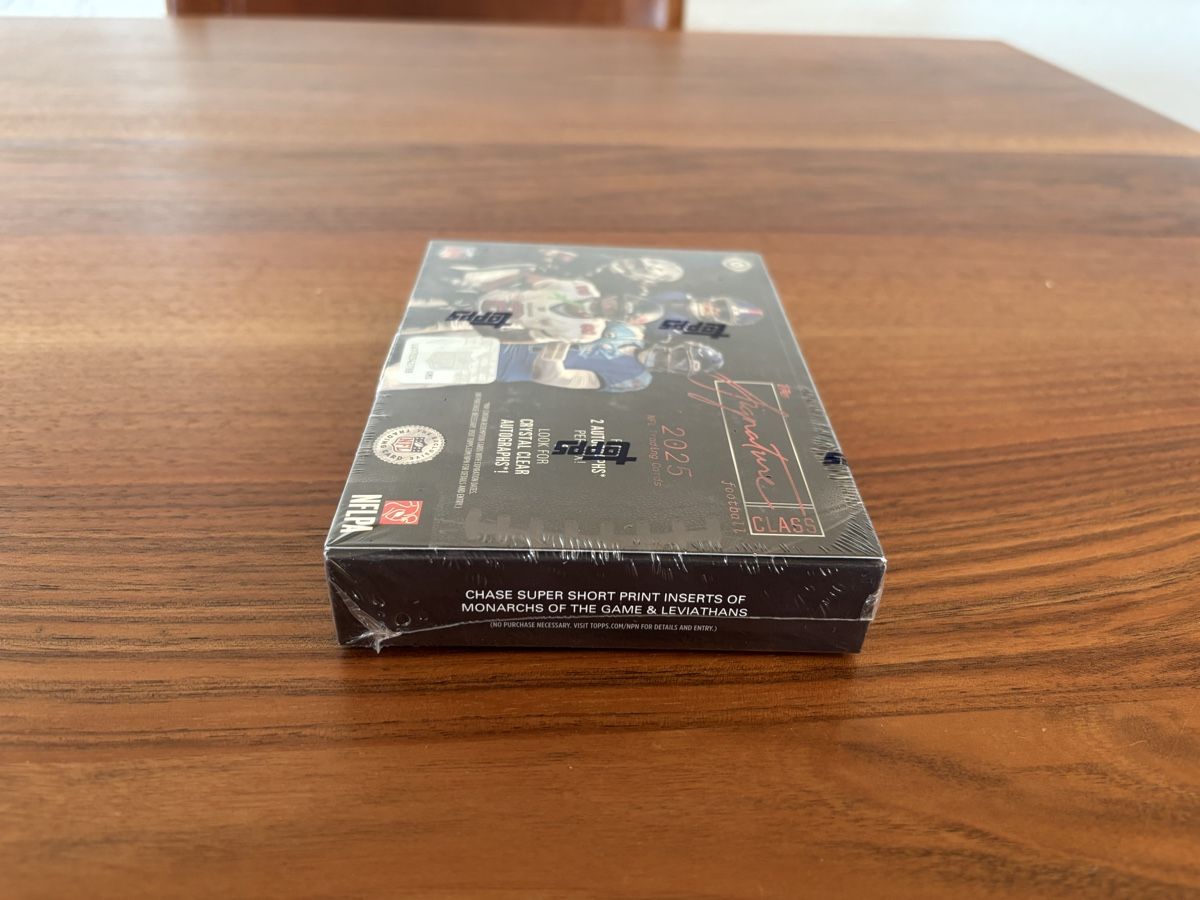 Topps Carte collezionabili: Topps NFL 2025 Signature Class Hobby Box – Nuovo e nell'imballaggio originale da Bern venduto da Enkey 2
