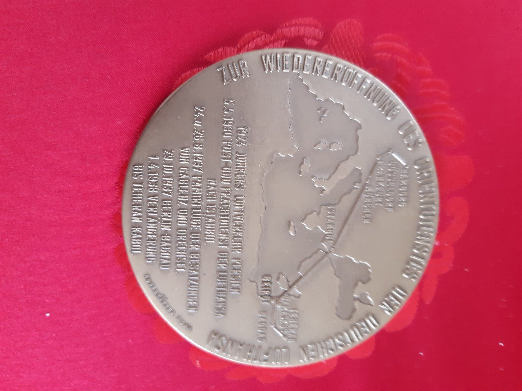 Medaglie: Lufthansa Medaille Orientdienst 12. September 1956 – Nuovo e nell'imballaggio originale da Lugano venduto da fritzliatze