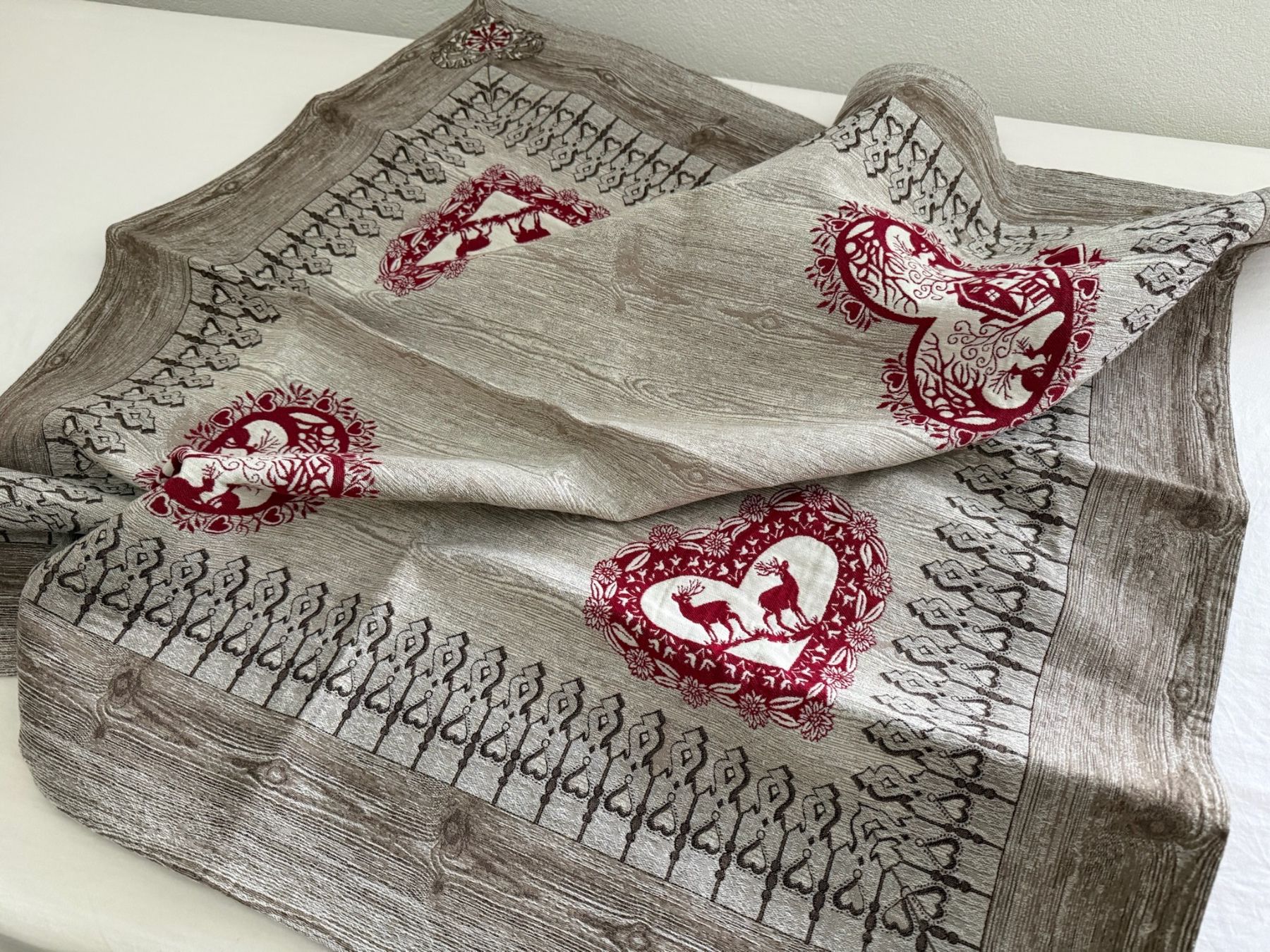 Autre linge de table: French Chalet - Nappe - 100x 100 cm – D'occasion à Sion par accroshoes