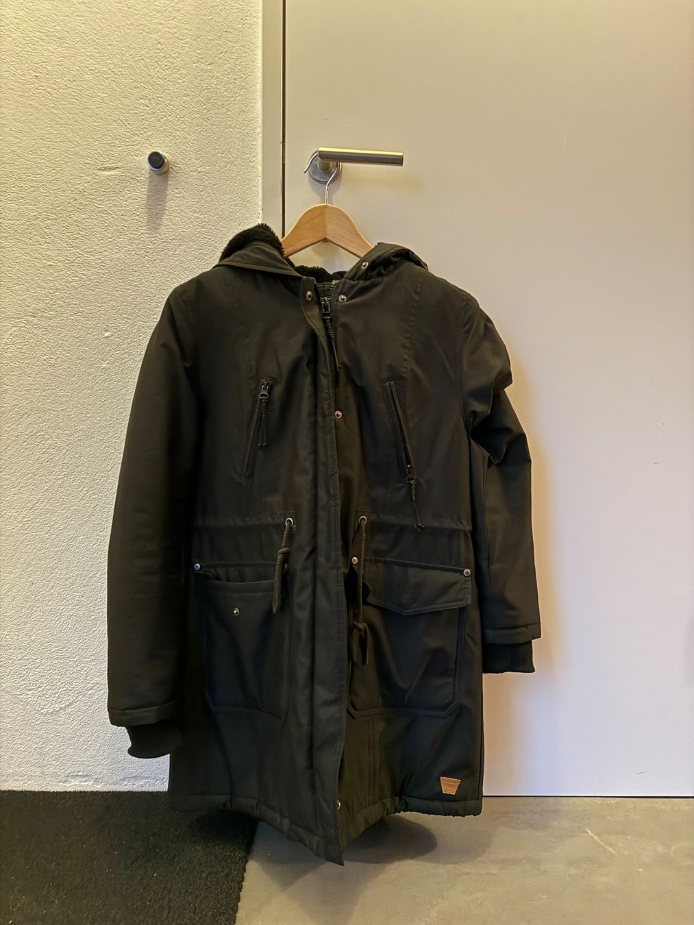 Giacche: Winterjacke/-mantel schwarz Grösse M – Usato da Staufen venduto da Kangoroo3