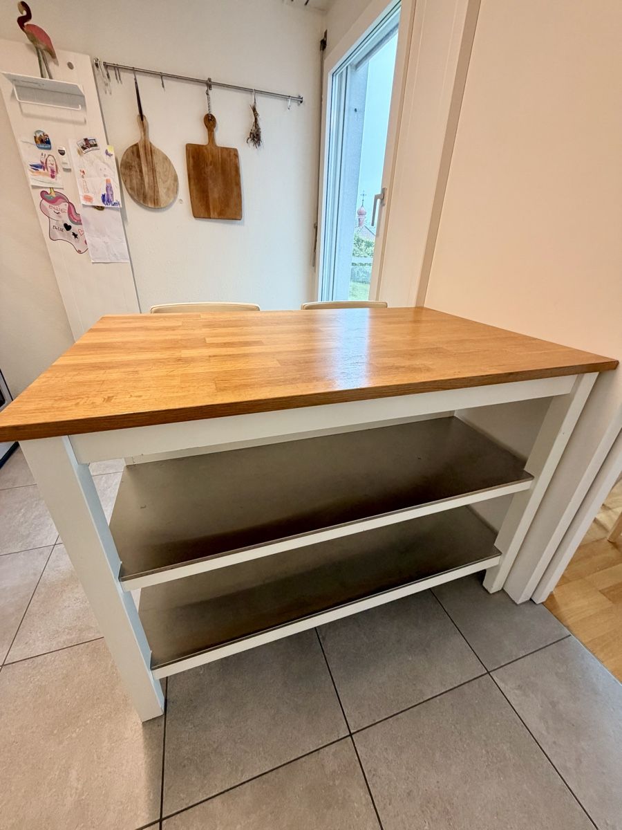 Allestimento di negozi e stand fieristici: Küchentisch / Esstisch / Bar mit Stühlen – Usato da Luzern venduto da Tsimont 1