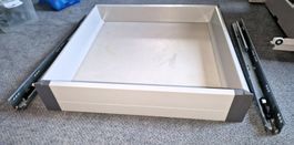 1 Innen-Auszug Schublade Podium von Dürr Küchen AG Basel