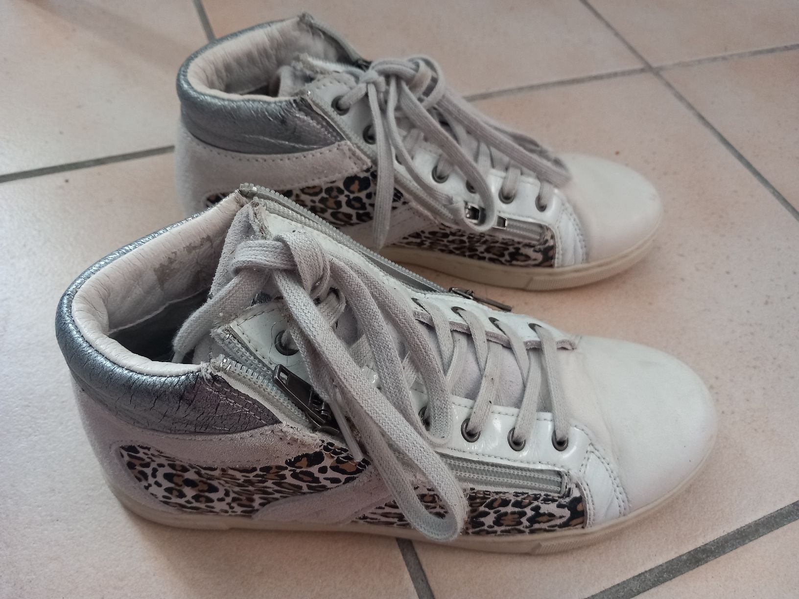 Palladium Scarpe per ragazze: Chaussures Palladium 37 – Usato da Courrendlin venduto da tititchoun