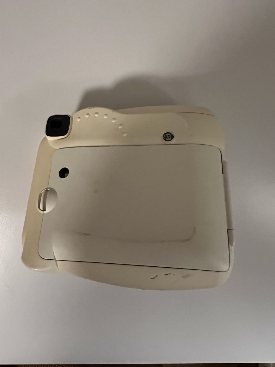Fujifilm Fotocamera: Fujifilm Instax Mini 8 Camera Cream Used – Usato da Zürich venduto da vik_isi 2