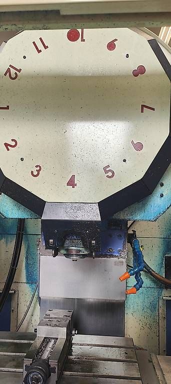 Tutte le macchine: CNC Fräsmaschine – Usato da Veltheim AG venduto da D.Pfister 3
