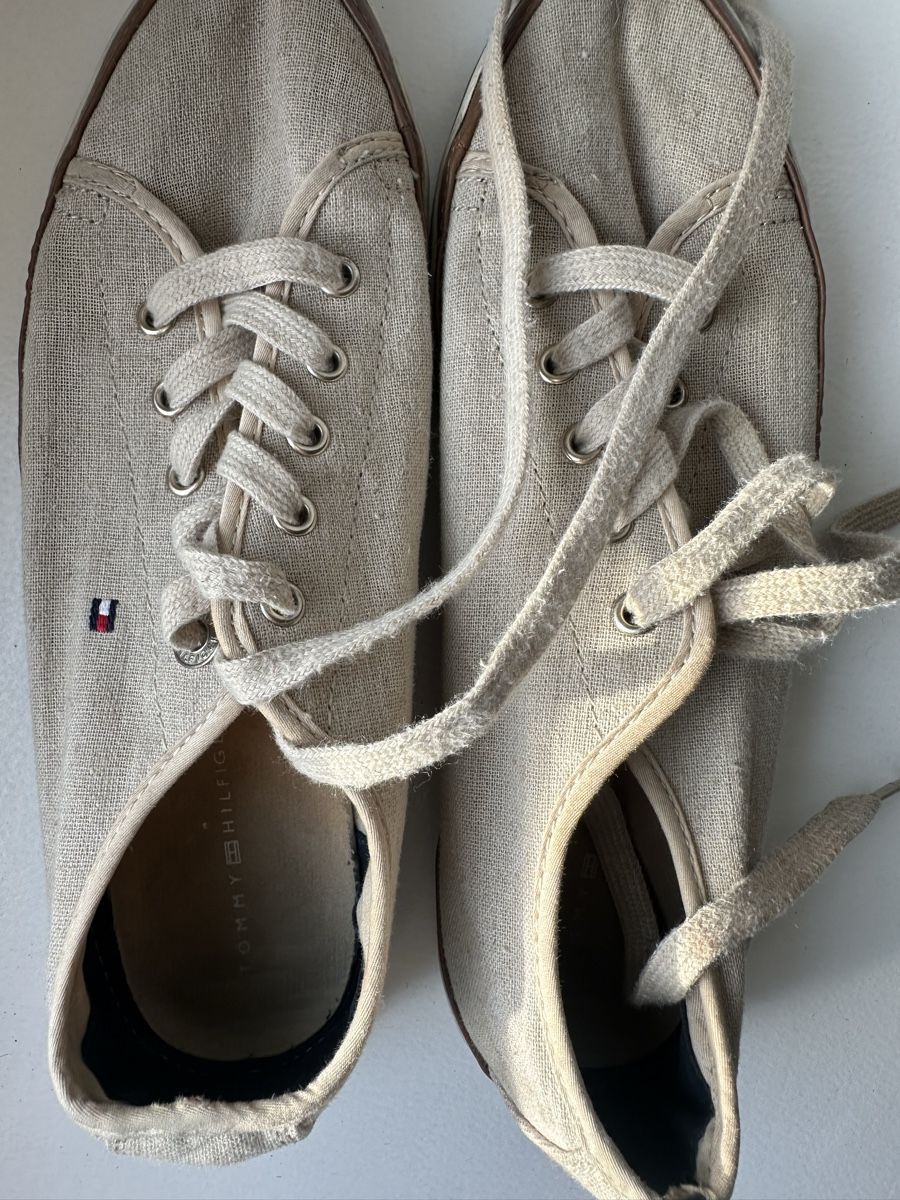 Tommy Hilfiger Damenschuhe: Beige brown trainers Tommy Hilfiger size 39 – Gebraucht aus Uster von Monika_OB 5