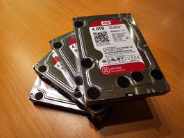 4x Western Digital RED NAS Harddrive 4TB (16GB Total)