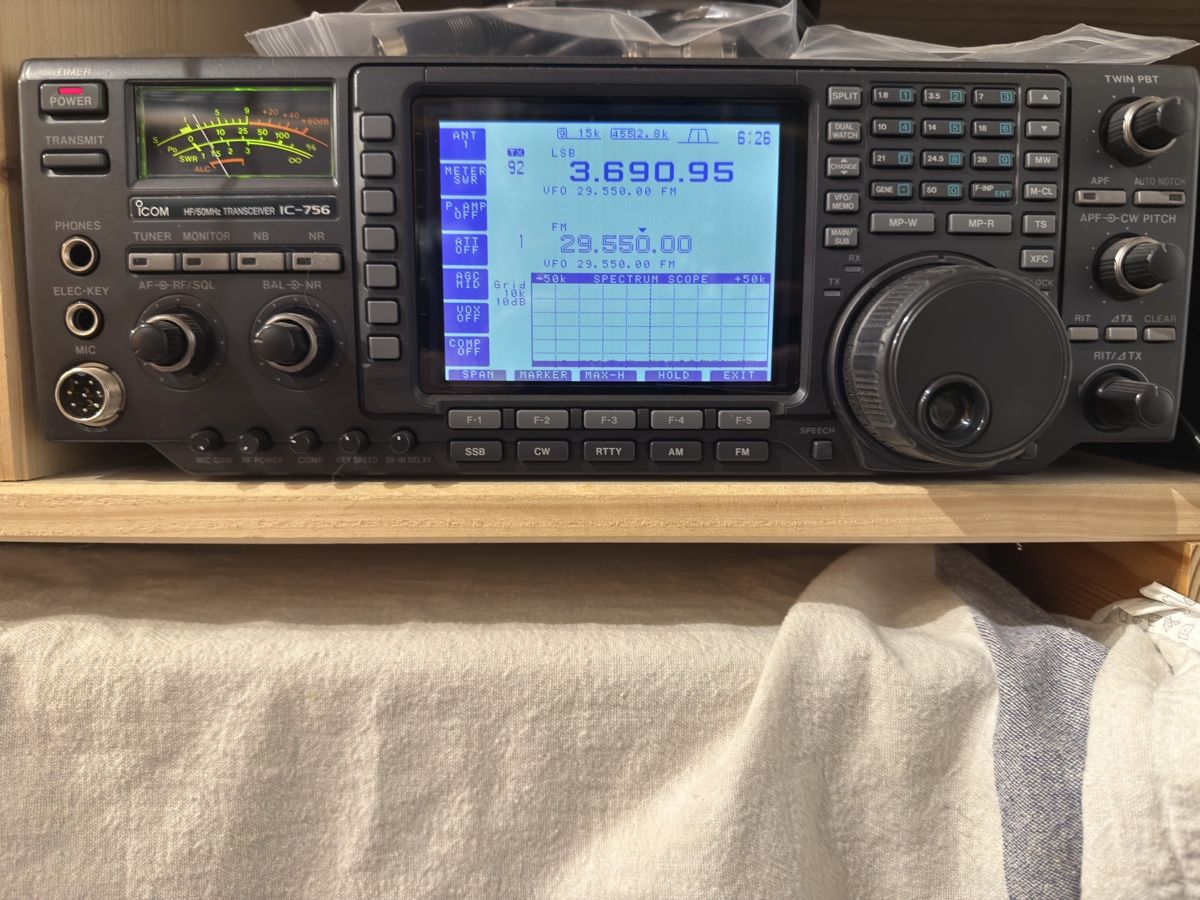 Icom Radiocomunicazione: Icom IC 756 – Usato da Lützelflüh-Goldbach venduto da Wurschdsalat