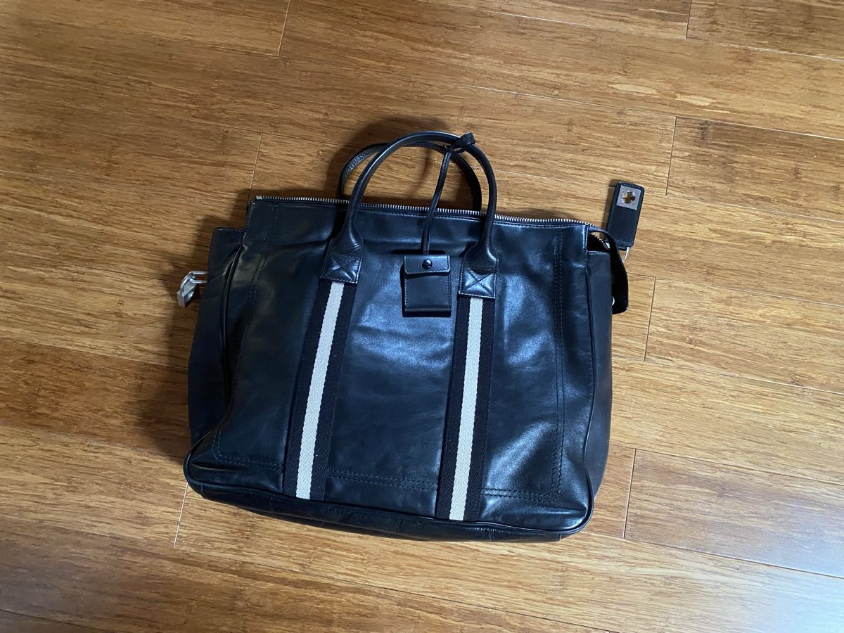 Bally Taschen: Bally bag - black - very good condition  – Gebraucht aus Veyrier von Elenevskiy 5