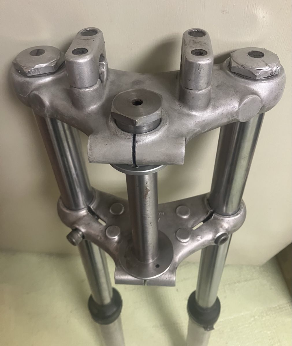 Tutti i ricambio per moto: Ceriani fourche moto Gabel – Usato da Founex venduto da Classic_mike 2