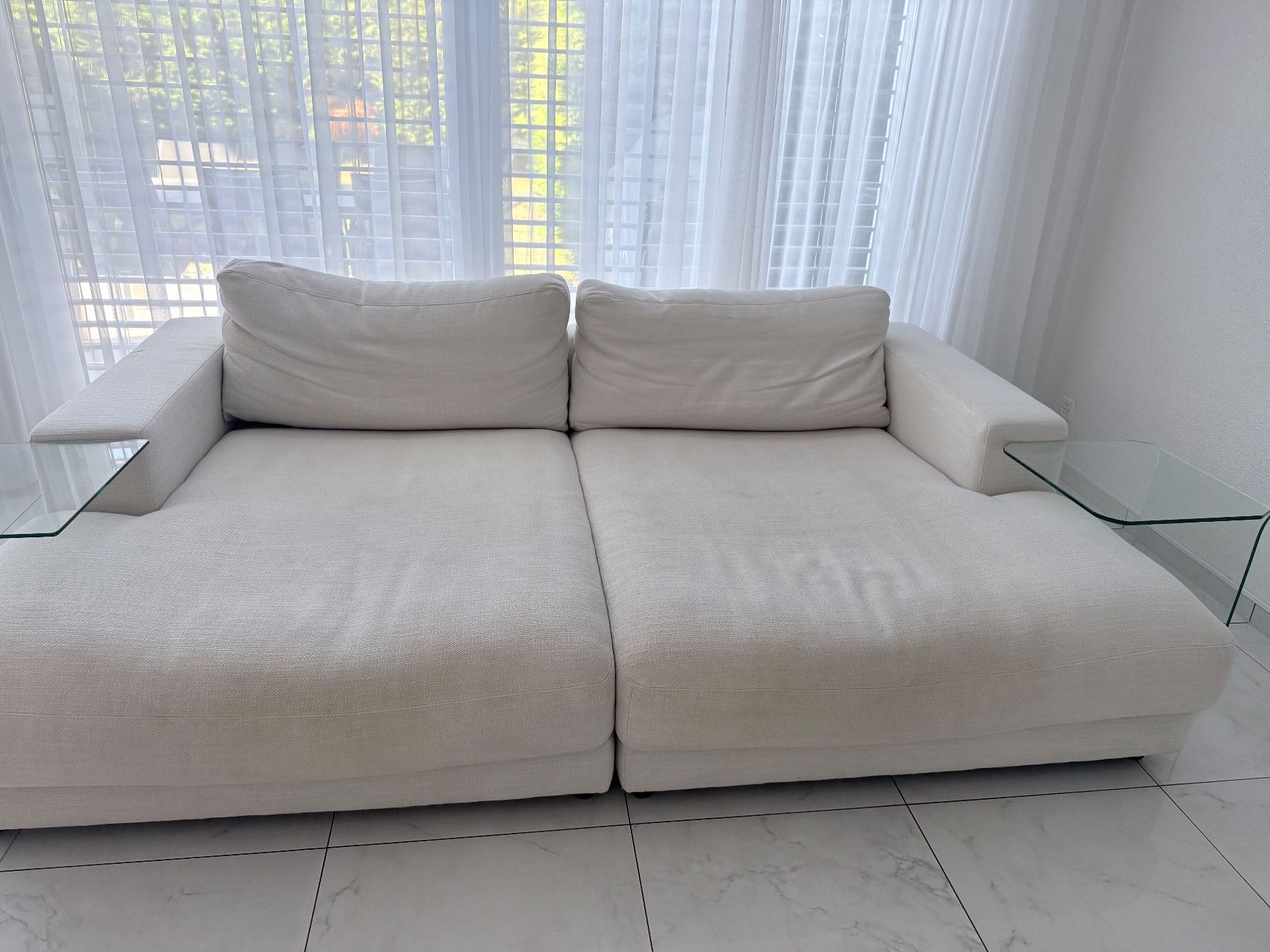 Livique Divani: Grosses Sofa beige gebrauchter Zustand – Usato da Schönenwerd venduto da myi_7j5m