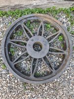 Ruota di treno vintage rare per arredamento giardino