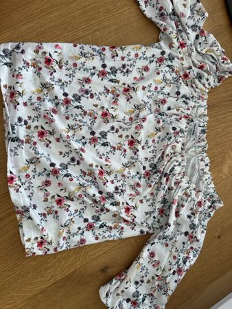 Wunderschöne Blumenbluse Gr. S