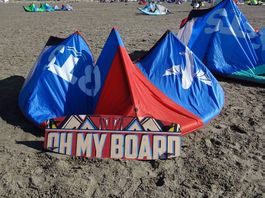 2 ailes de kitesurf Best TS 8 m2 et 12 m2